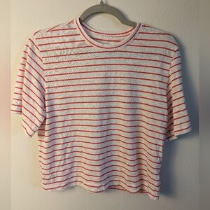 Relax fit red and white striped tee